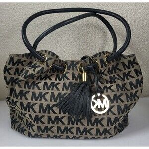 Michael Kors Black & Beige Medium East West Ring Tote Bag